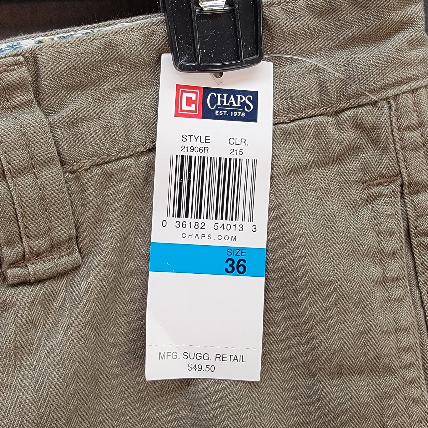 Chaps Men's Cargo Shorts Tan Color Size 36 Retail $49.50