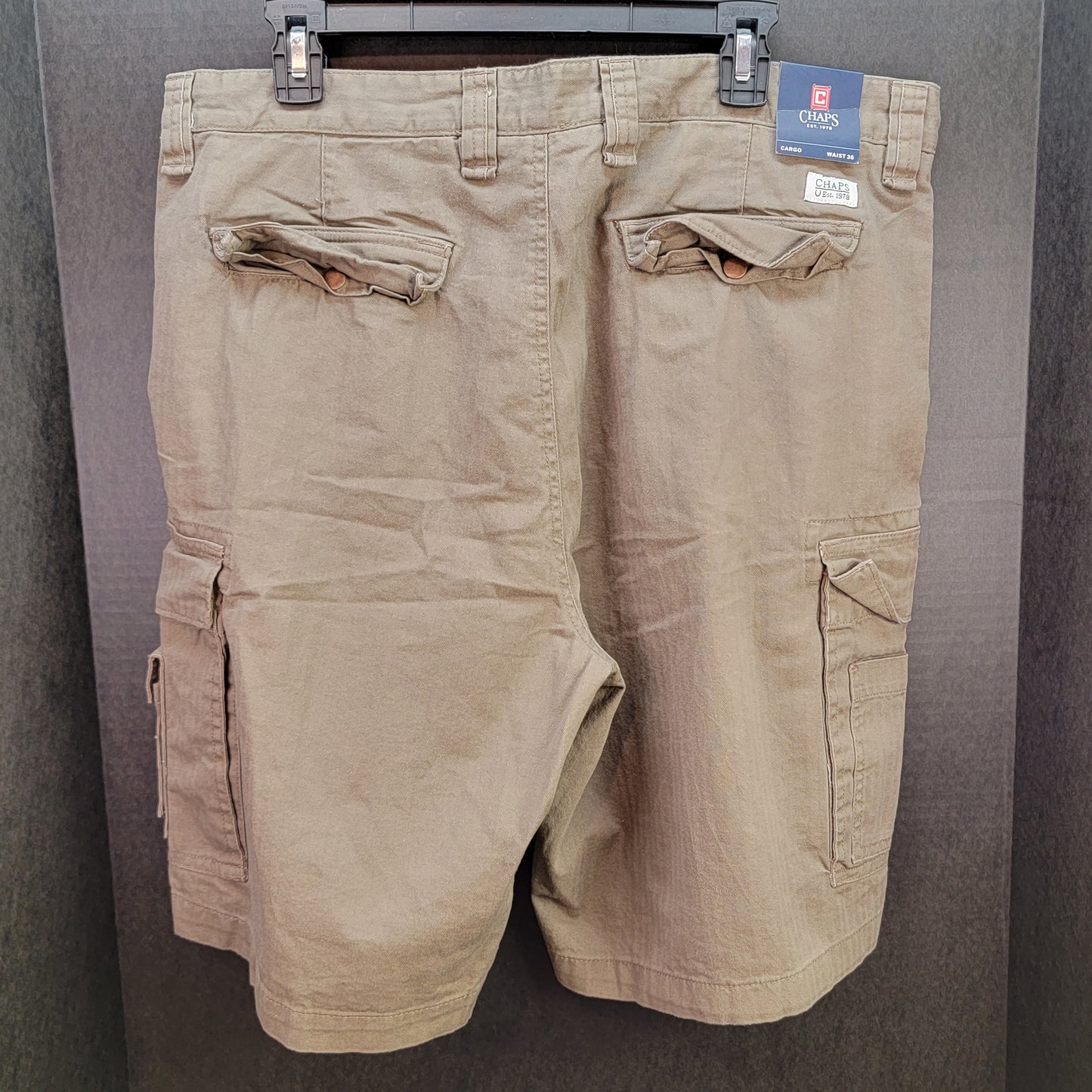 Chaps Men's Cargo Shorts Tan Color Size 36 Retail $49.50