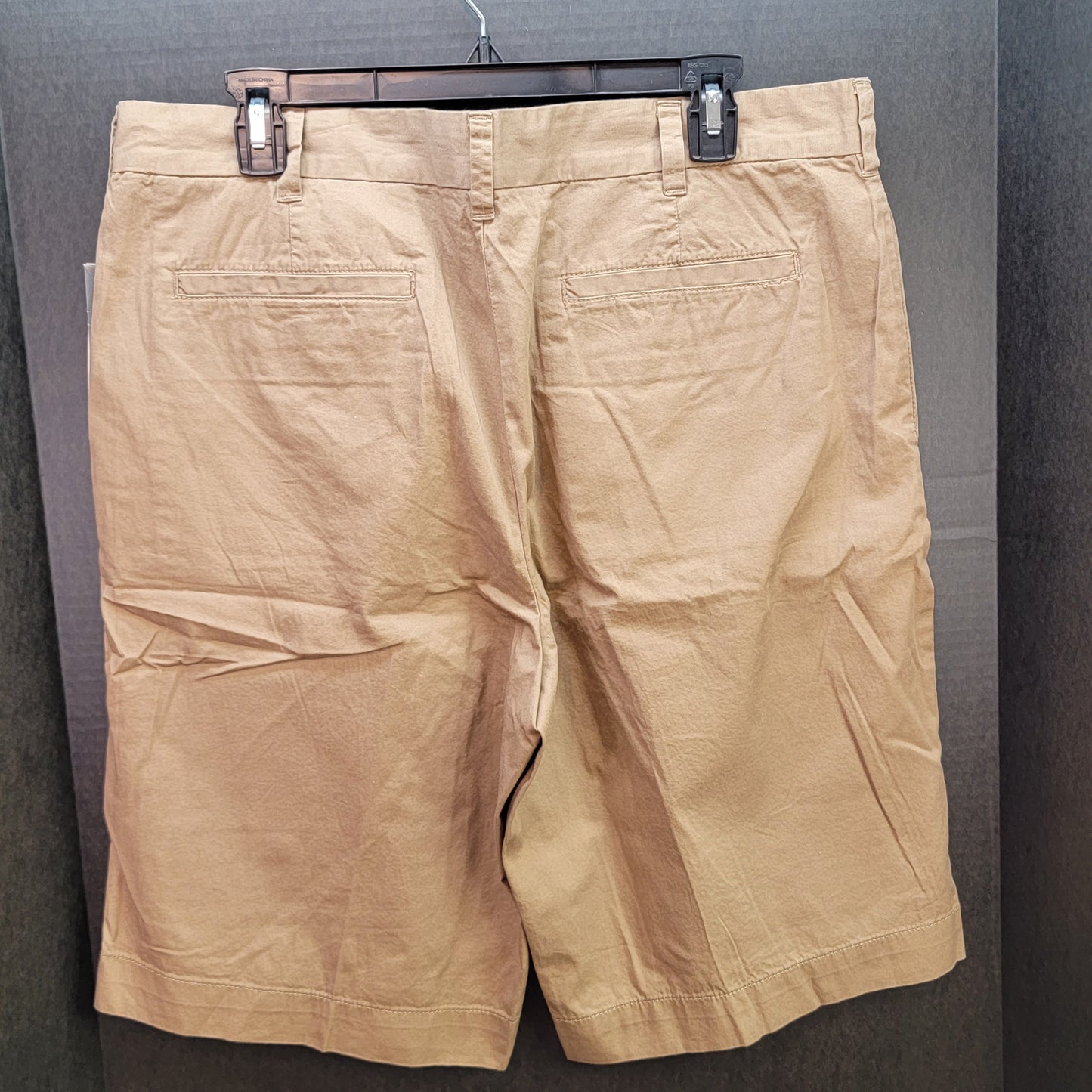 Claiborne Men's Shorts Dark Khaki Size 36 Retail $59.50 New with Tags