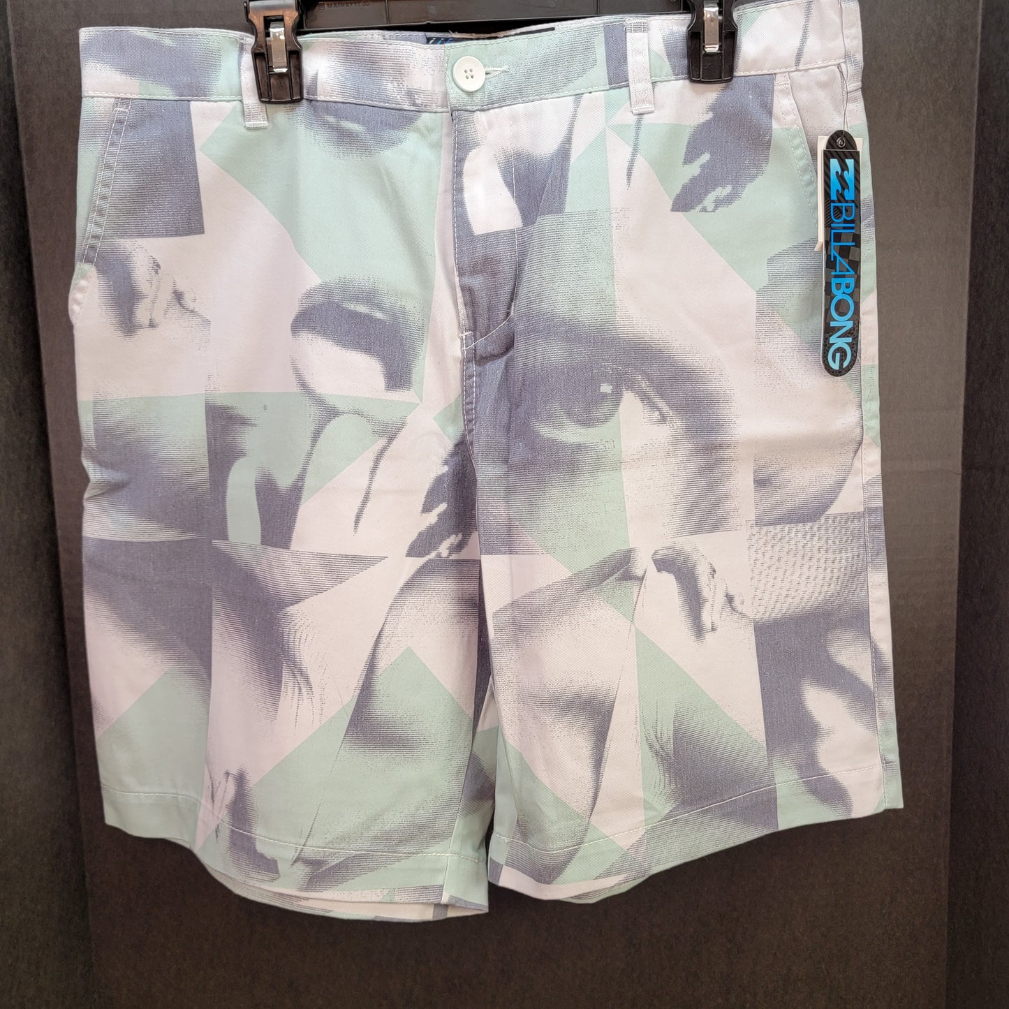 Billabong Men's Board Shorts Cream Green Face Print Size 36 Retail $54